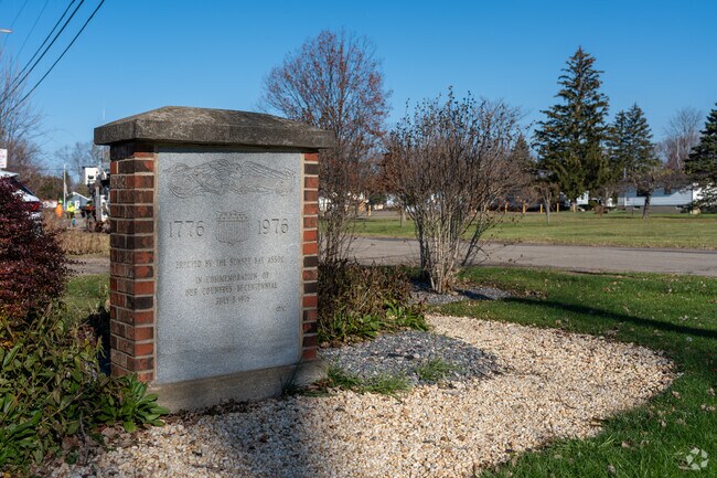 The population of Sunset Bay sits around 465 residents.
