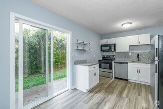 300 E Charlotte Ave, Mount Holly, NC 28120