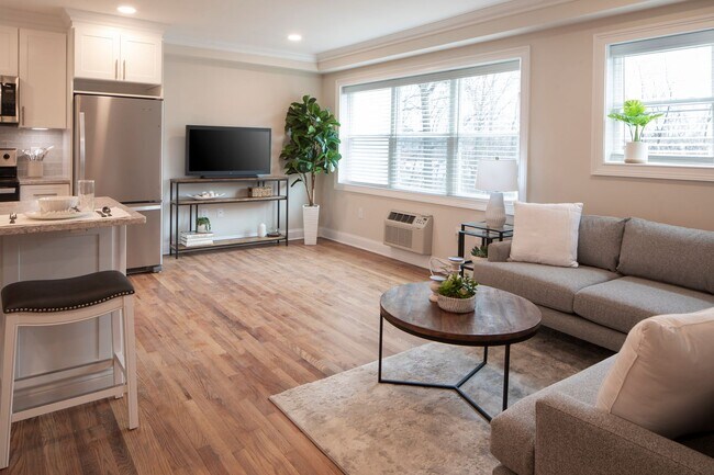 The Parkview at Polifly: In-Unit Washer & Dryer, Heat and Water Included, and Cat & Dog Friendly, Hackensack, NJ 07601 - photo 7