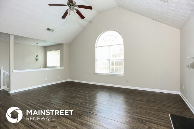 680 Escalade Dr, Atlanta, GA 30349 - photo 2