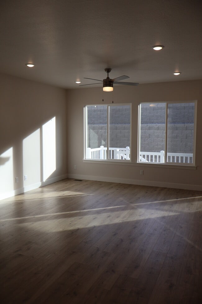 4805 S Heartwood Rd, Mapleton, UT 84664 - photo 5