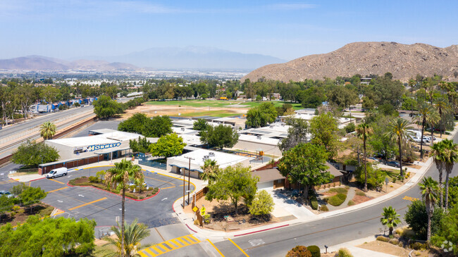 Highland Elementary School is tucked away in the University neighborhood of Riverside.