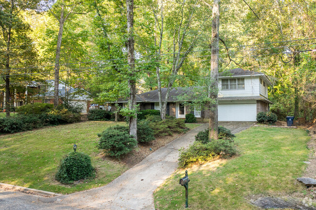 While some homes in Pine Hills  have attached garages, many only have carports.