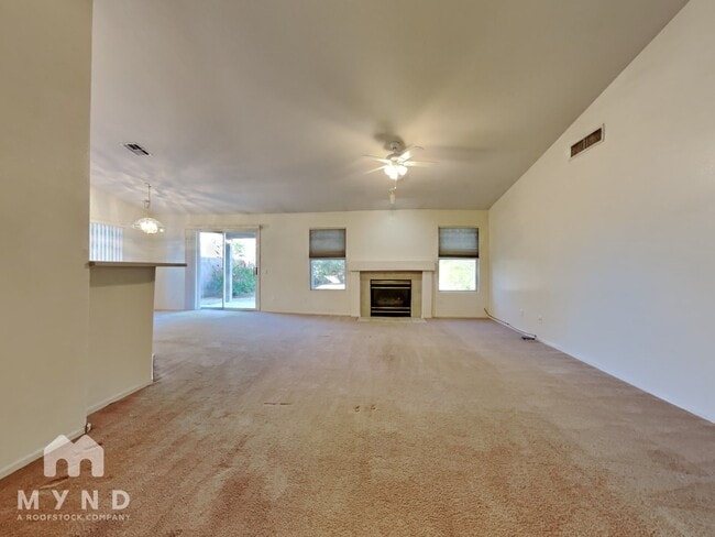 26224 N 45th St, Phoenix, AZ 85050 - photo 4