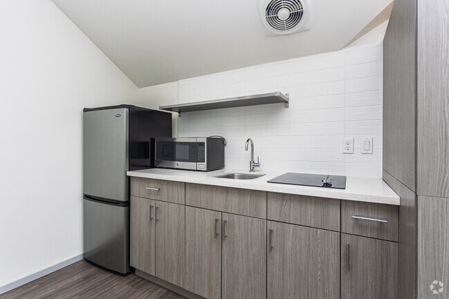 Studio - 220SF - Kitchen