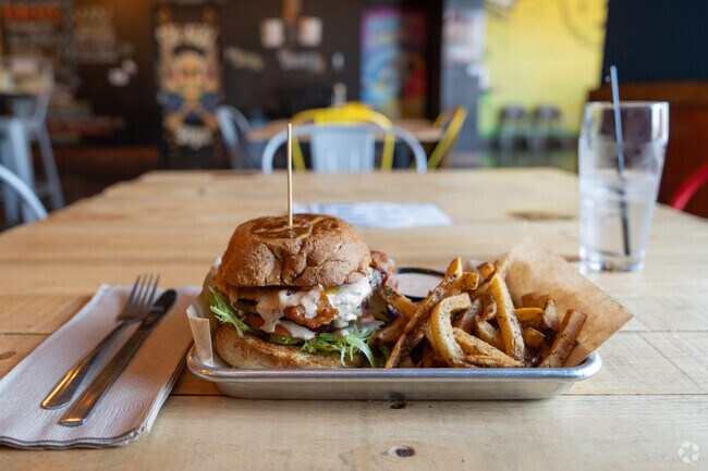 Strabane has a number of good restaurant options in nearby Houston.