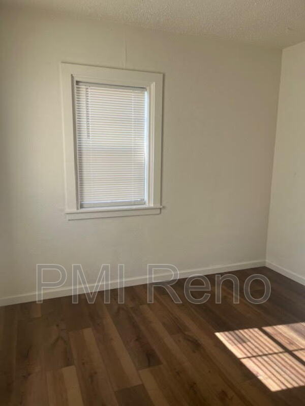614 Kuenzli St unit B, Reno, NV 89502 - photo 4