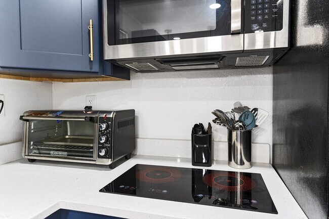 1015 E 25th Ave unit ID1244307P, Tampa, FL 33605 - photo 5