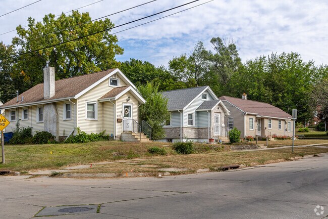 Northeast Side homes can range from $75,000 to $125,000 dollars.