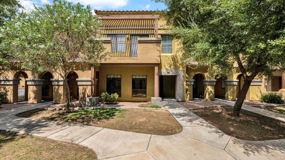 1702 E Bell Rd, Phoenix, AZ 85022 - photo 1