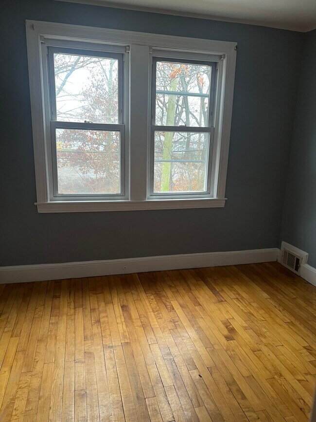 70 Clifford St unit 2, Hyde Park, MA 02136 - photo 4