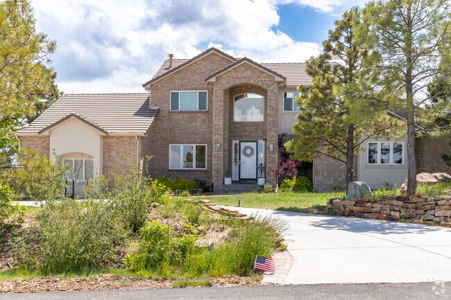 Happy Canyon is full of people's very own dream homes.