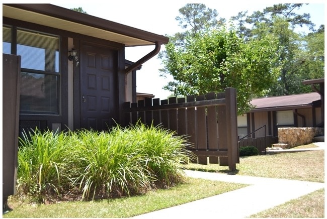 Ridgewood Apartments, Tallahassee, FL 32301 - photo 7