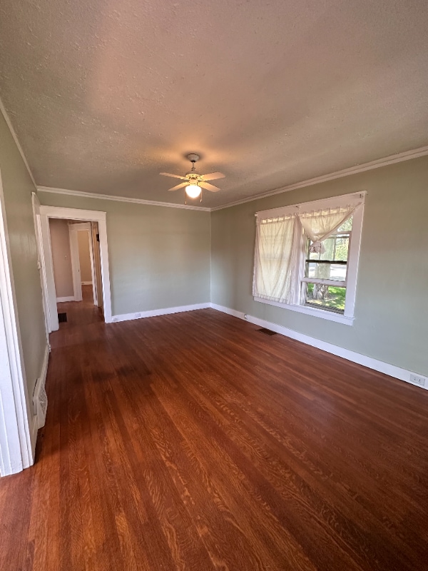 111 1st St, Moro, OR 97039