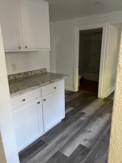 Kitchen back by bath