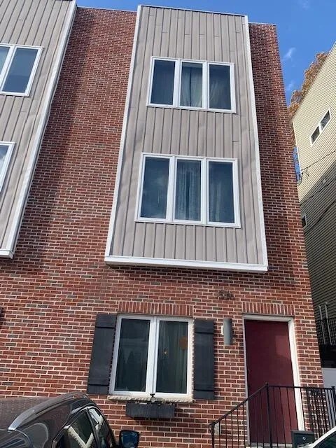 336 Leverington Ave, Philadelphia, PA 19128