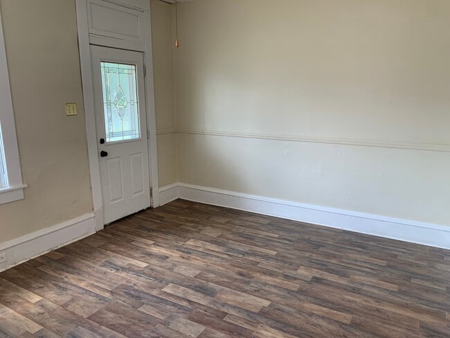 422 Highland Ave, Johnstown, PA 15902 - photo 2