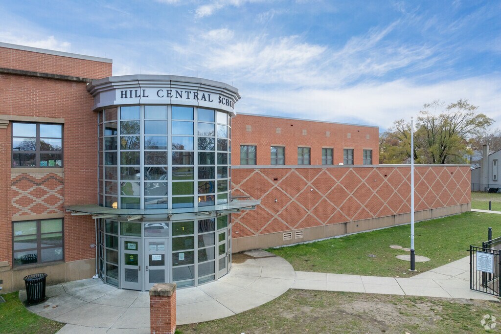 The entrance to Hill Central School.