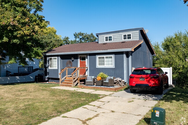 Modest bungalows are a common sight throughout South Central DSM.