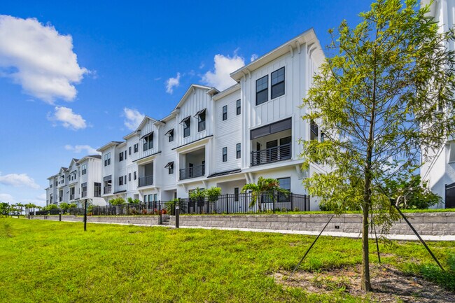 7220 Sutton Ln, Sarasota, FL 34240 - photo 7