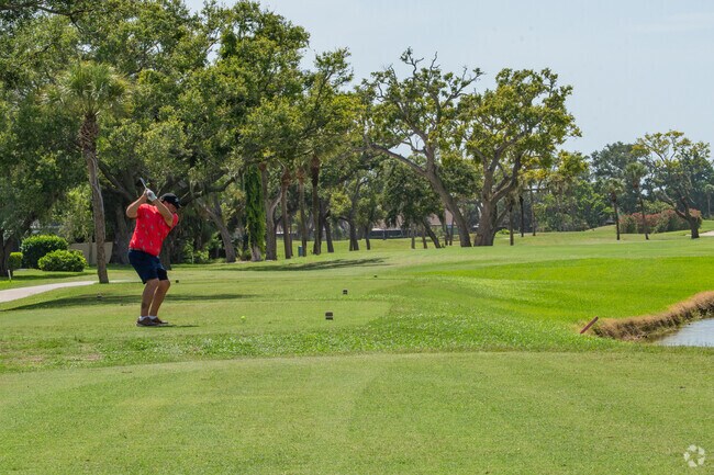 Golfing is a great way to pass the time in El Conquistador.
