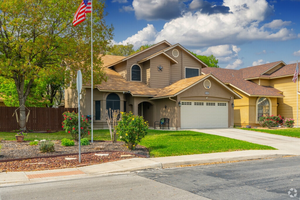 About Parkwood Schools, Demographics, Things to Do