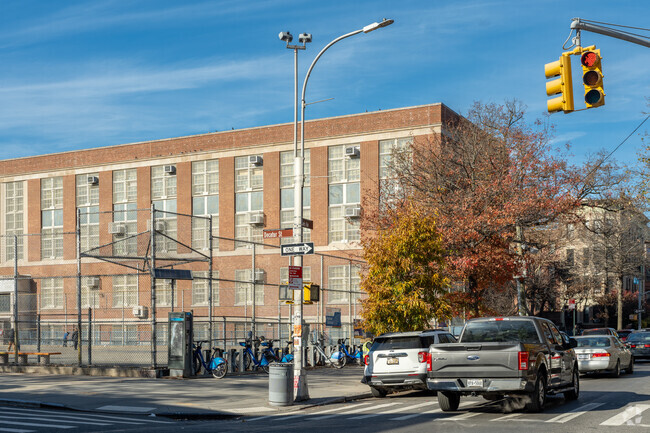 Your kids will enjoy the inspiring atmosphere of Decatur Junior High School.