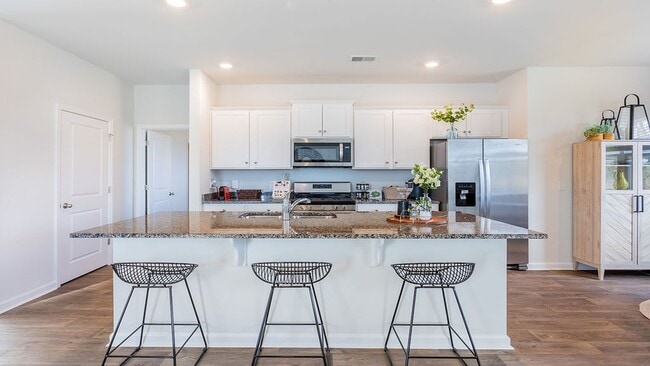 318 Willow Run Dr, Summerville, SC 29486 - photo 3