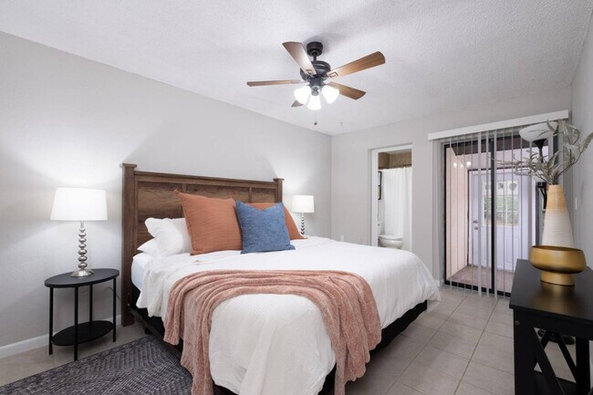 3431 NW 21st Dr unit ID1359110P, Gainesville, FL 32605 - photo 2