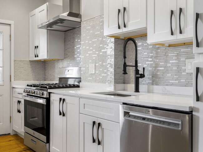 131 Cottage St unit 1, Boston, MA 02128 - photo 3