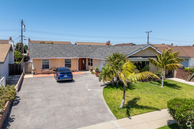 There is plenty of off street parking throughout Fremont North.