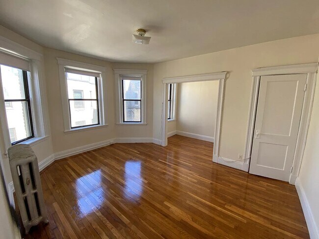 1148 Commonwealth Ave unit 10, Allston, MA 02134 - photo 3