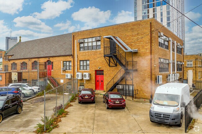 Holy Redeemer Chinese Catholic School is a private, Catholic school located in Philadelphia.