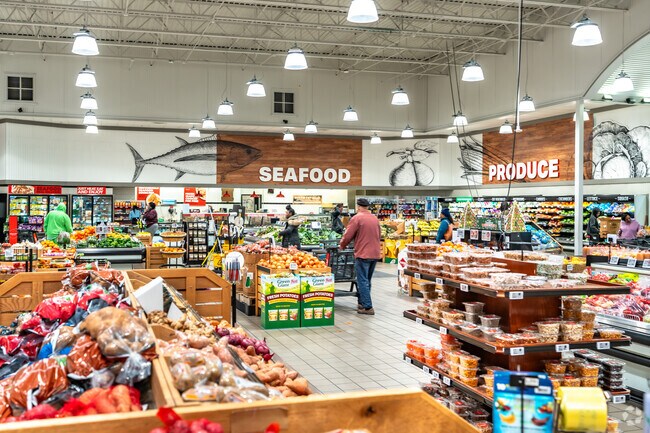 Residents of Spanish Lake can get fresh produce at Schnucks grocery store.