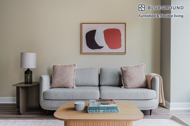 4800 Auburn Ave unit FL14-ID971, Bethesda, MD 20814 - photo 2