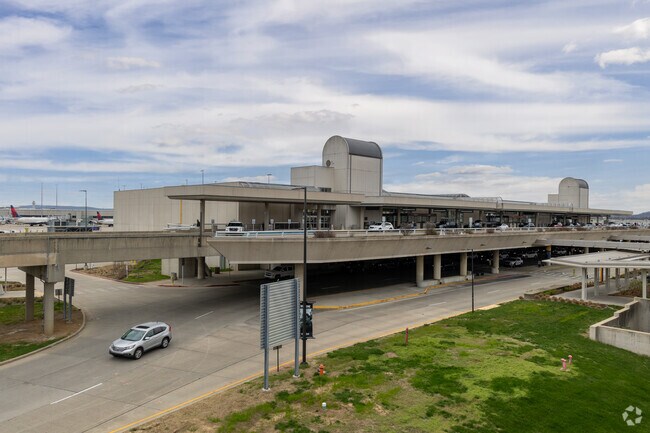 Residents of Meriwether are close to the Muhammad Ali International Airport.