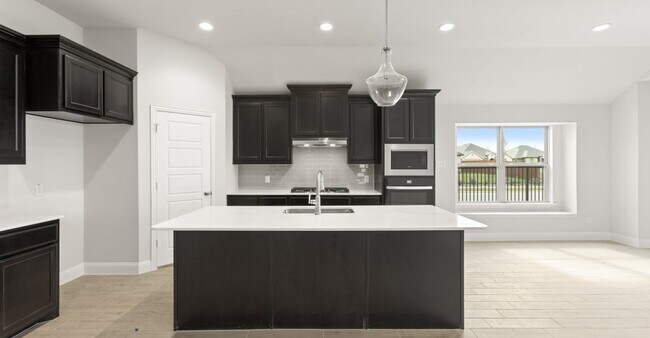 212 Oakcrest Dr unit 36456614, Justin, TX 76247 - photo 3