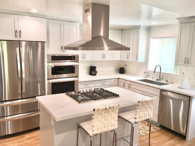 kitchen frontal Aspect