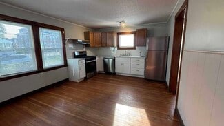 2 Grant St, Easthampton, MA 01027