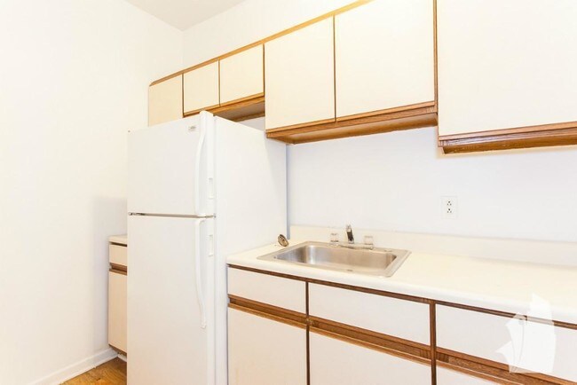 654 W Cornelia Ave unit 658-11, Chicago, IL 60657 - photo 6