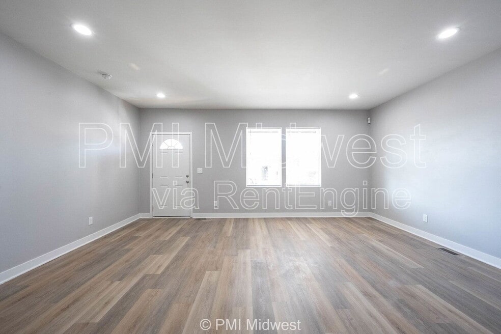 224 W 28th St, Indianapolis, IN 46208 - photo 1