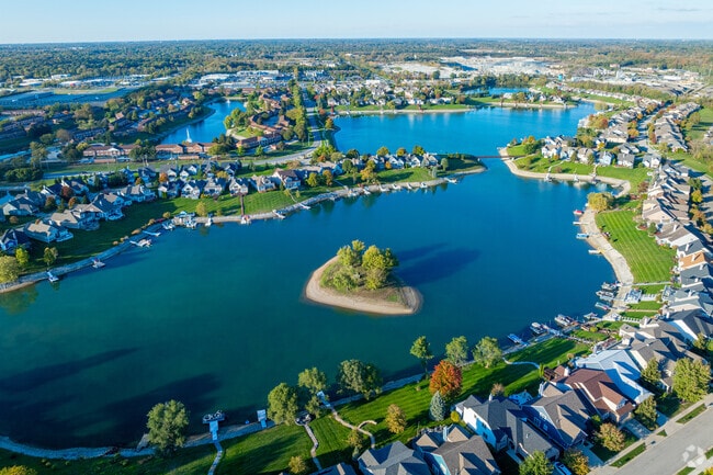 Many residents in Keystone at the Crossing live on water.