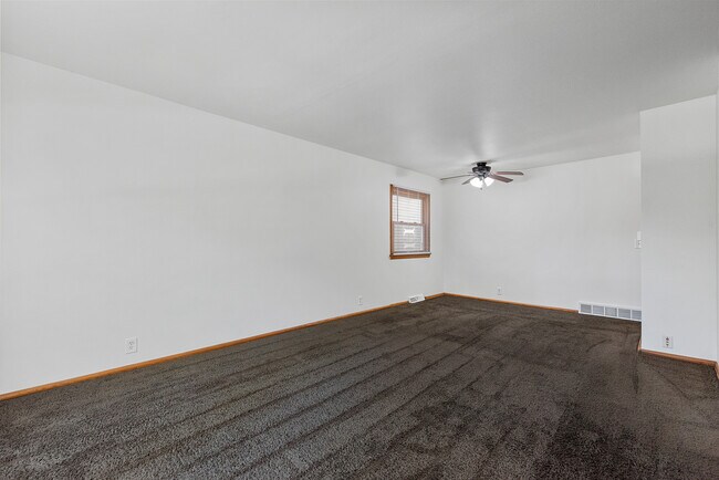 3429 N Humboldt Blvd, Milwaukee, WI 53212 - photo 6