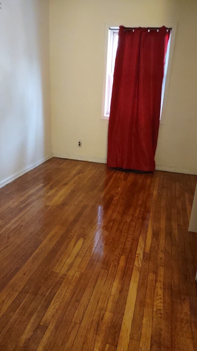 944 E 103rd St unit 1, Brooklyn, NY 11236 - photo 5