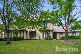 8660 W 102nd Terrace, Overland Park, KS 66212