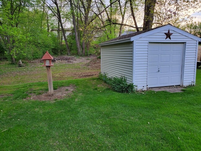 3626 Keymeer Dr, Dubuque, IA 52002 - photo 3