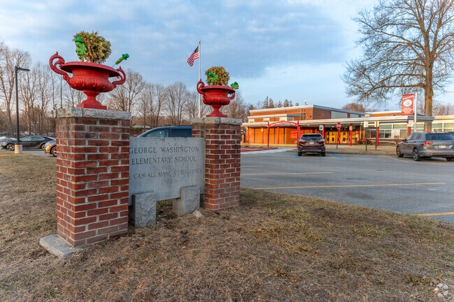 George Washington Elementary School earns an A from Niche.