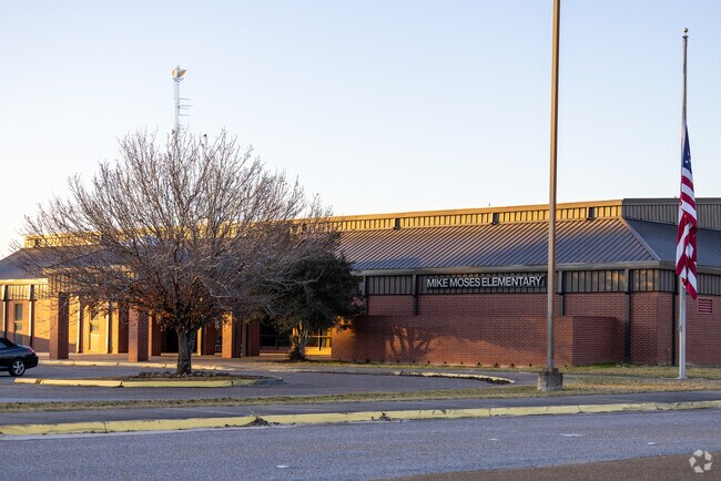 Mike Moses Elementary School is part of the Nacogdoches Independent School District.