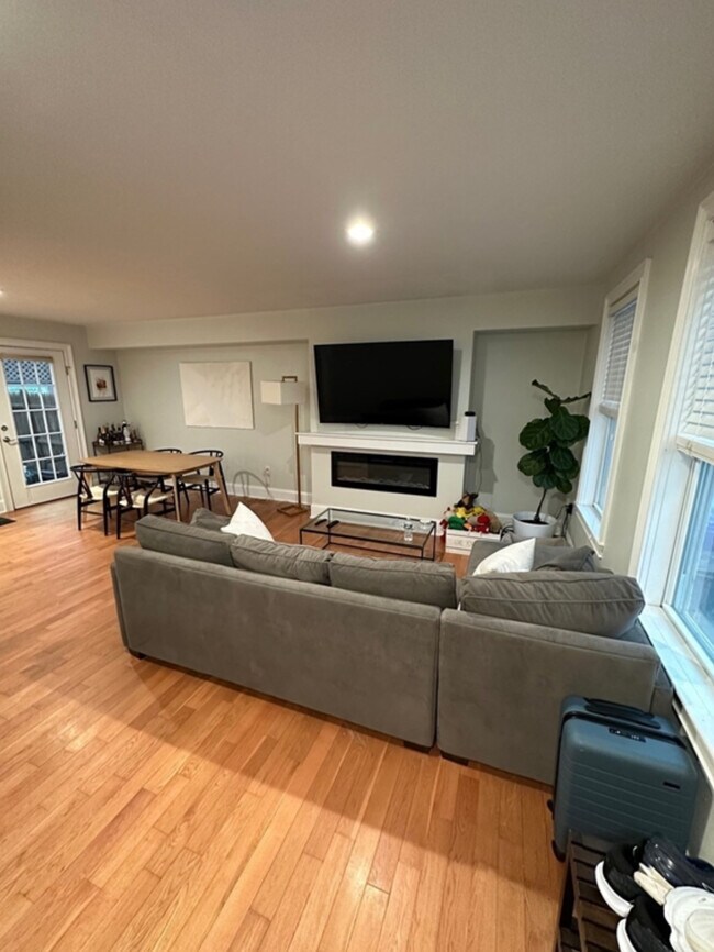 227 Bolton St Unit 2, Boston, MA 02127