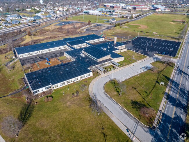 Fort Washington Elementary School serves the students of Fort Washington and surrounding areas.